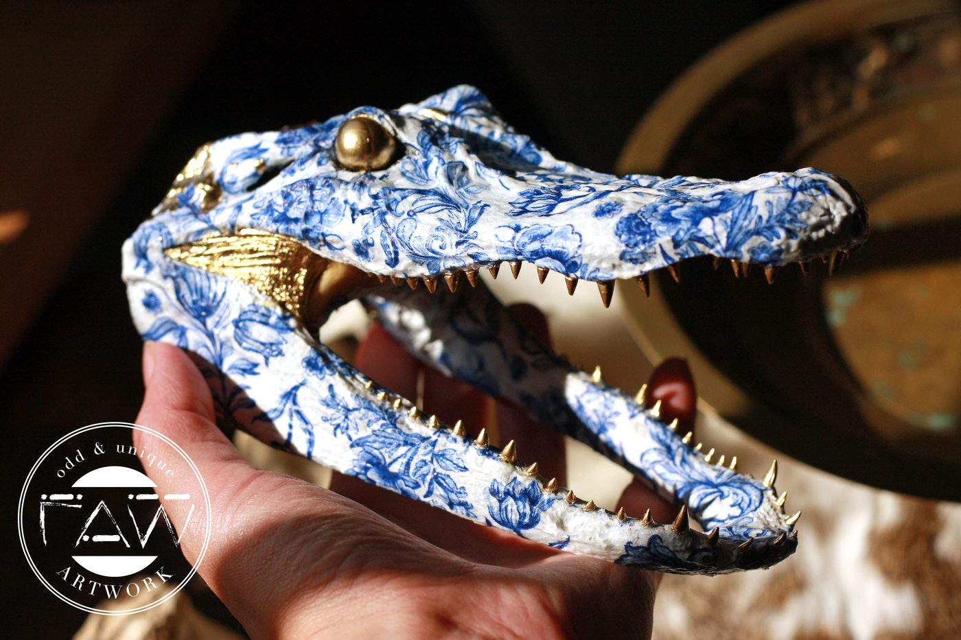 Blue Delft Gator